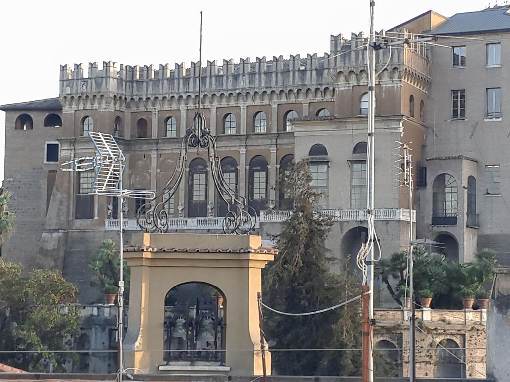 Vatican Apartment ローマ 部屋 写真